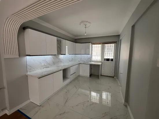 Im Dıdım Efeler Viertel Medusa 1 Komplex gibt es ein Luxus-satılık 4+1 Tripleks Villa