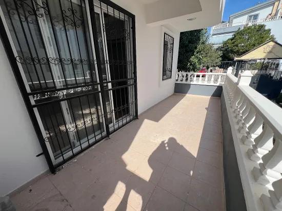 Im Dıdım Efeler Viertel Medusa 1 Komplex gibt es ein Luxus-satılık 4+1 Tripleks Villa