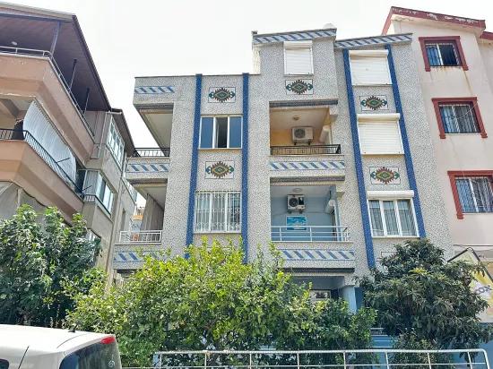Im Çamlık, nahe am Meer, renoviertes Appartement mit Frontansicht, großes 2+1-zimmer