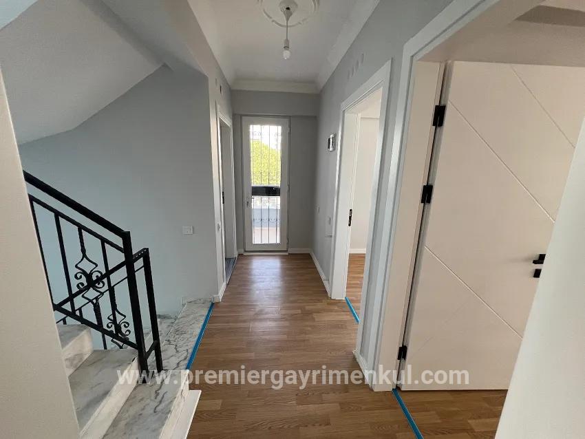 Neighbourhood of Dıdım Efeler Mahallesi Medusa 1 Site has a Luxurious 4+1 Triplex Villa for Sale