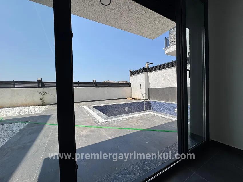Castle Near The Sea Of Sağtur Private Pool Luxury 4+1 Villa