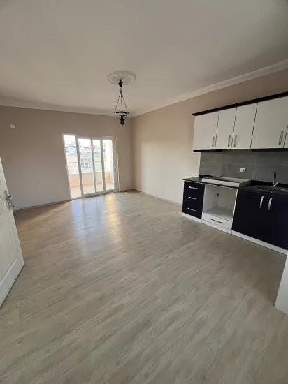 Only 100 Metres to the Sea! In Altınkum 3+1 Roof Duplex In Zero Condition